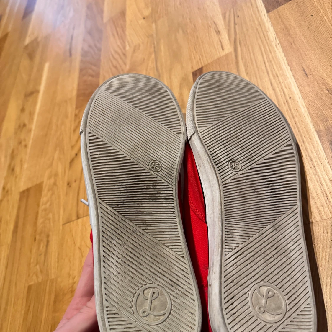 Röda sommar skor - 91