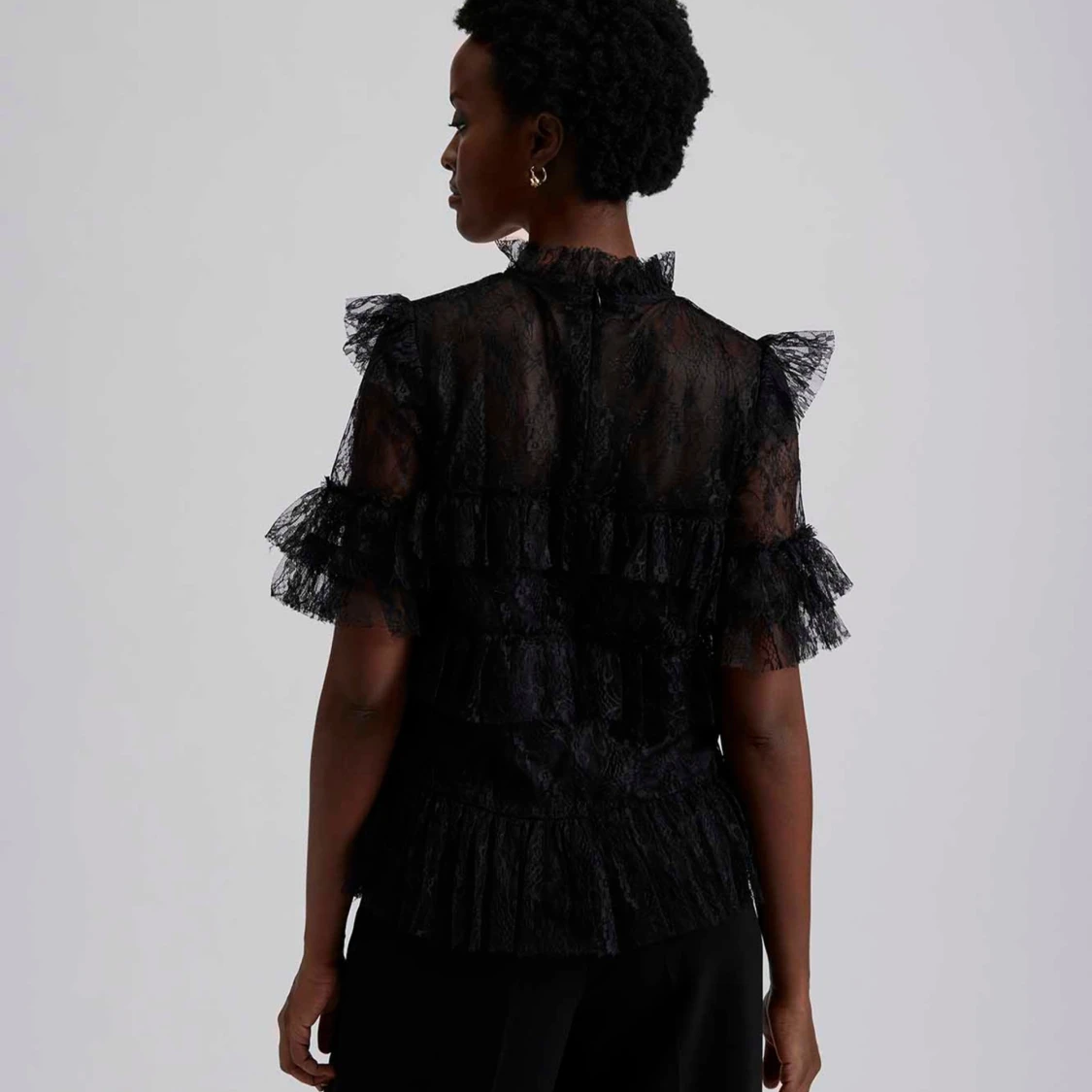 Någon som har en sådan blus som vill sälja den för lågt pris ca 100 i storlek xxs eller xs?? Adda min snap isf elsamagno23!🩷 - 90