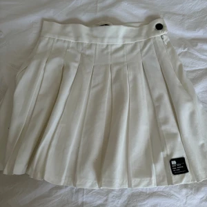 Tenniskjol  - Tenniskjol från bershka❤️