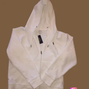 Polo Ralph Lauren Hoodie - Säljer en polo hoodie Storlek S Helt Ny Hör av er om ni undrar något