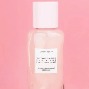 Glow Recipe toner  - Säljer min helt nya glow recipe toner som jag använt en gång! Mini storlek!