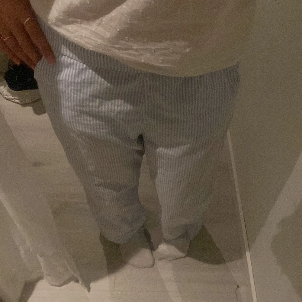 Somriga pyjamas byxor från Kappahl i st XS👌. Jeans & Byxor.