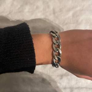 Silver armband från edblad. bra skick 