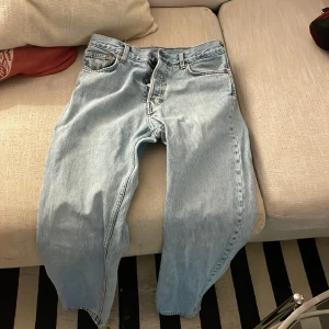 Weekday jeans - As feta weekday jeans i gott skick, ljusblåa! Skicka om ni har frågor om byxorna. /Mvh