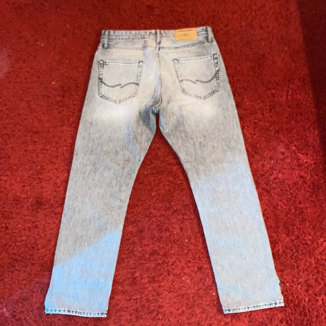 Gråa Jack & Jones jeans - 90