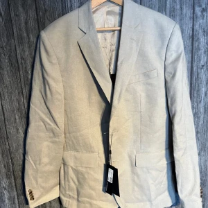 Hopper soft linen - Oanvänd sampel jacka från JL . Köpt från Sample Sale. Storlek: 50R