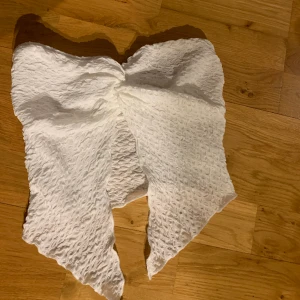 Bandeu topp - Endast testad