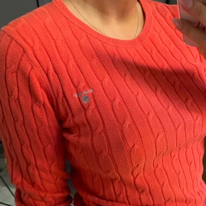 Gant tröja  - Stickad röd/orange tröja från Gant! 