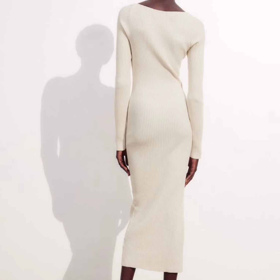 svart stickad klänning - 91