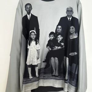 D&G - D&G silkes tröja i superfint skick! Storlek 46 , men passar M&L. 