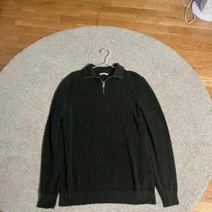 Zara stickad zip - Stickad zara zip, storlek L, fraktar samma dag