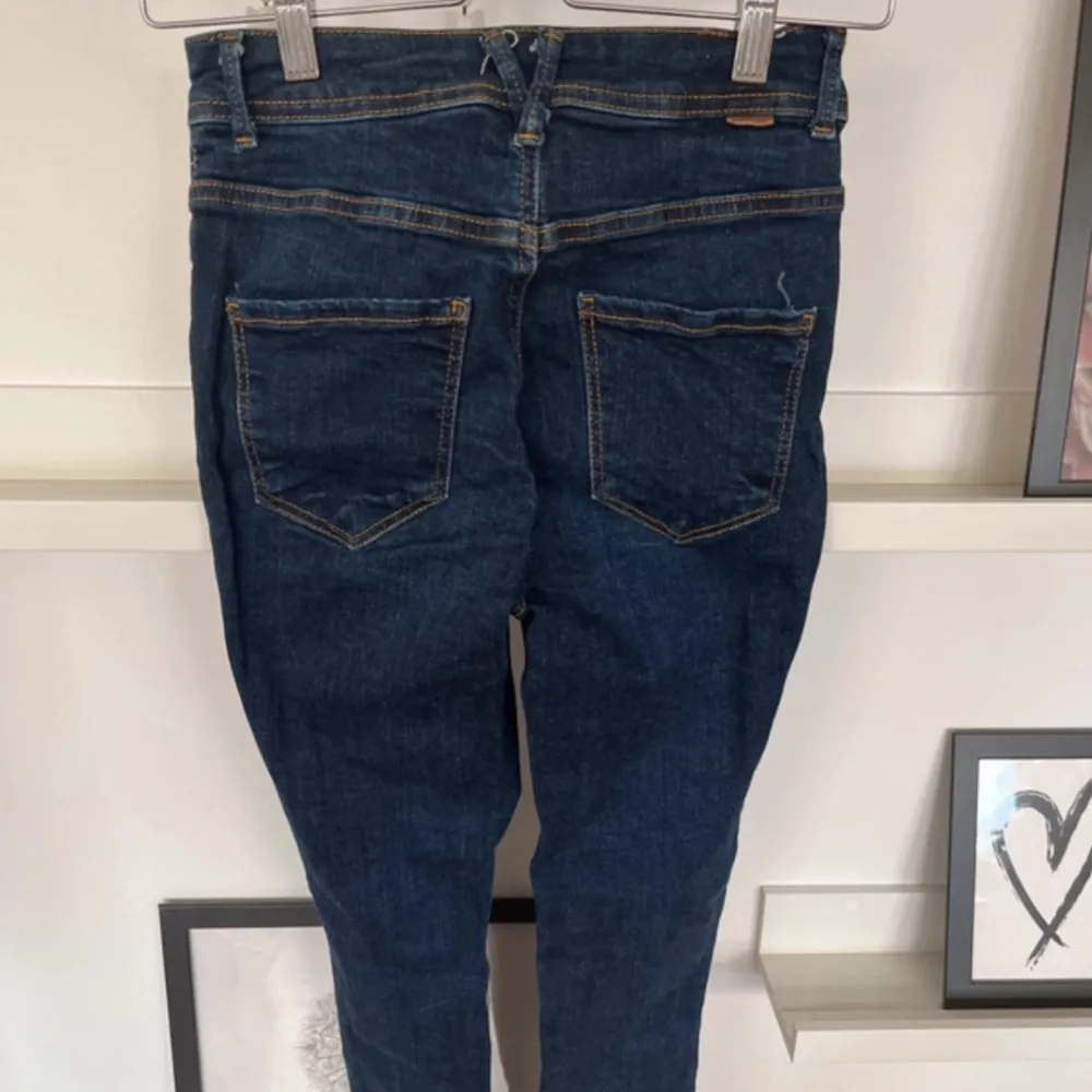 Skinny/slimfit  W25. Jeans & Byxor.