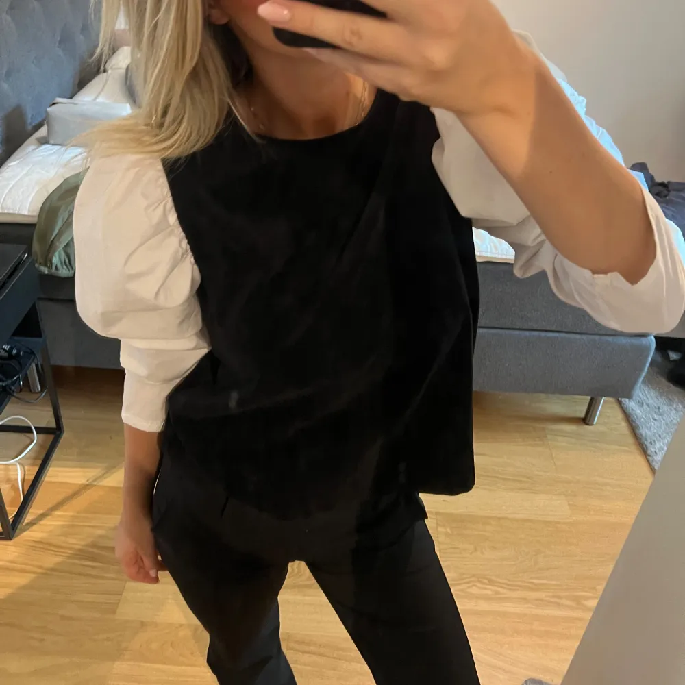 Fin blus från zara!  . Blusar.