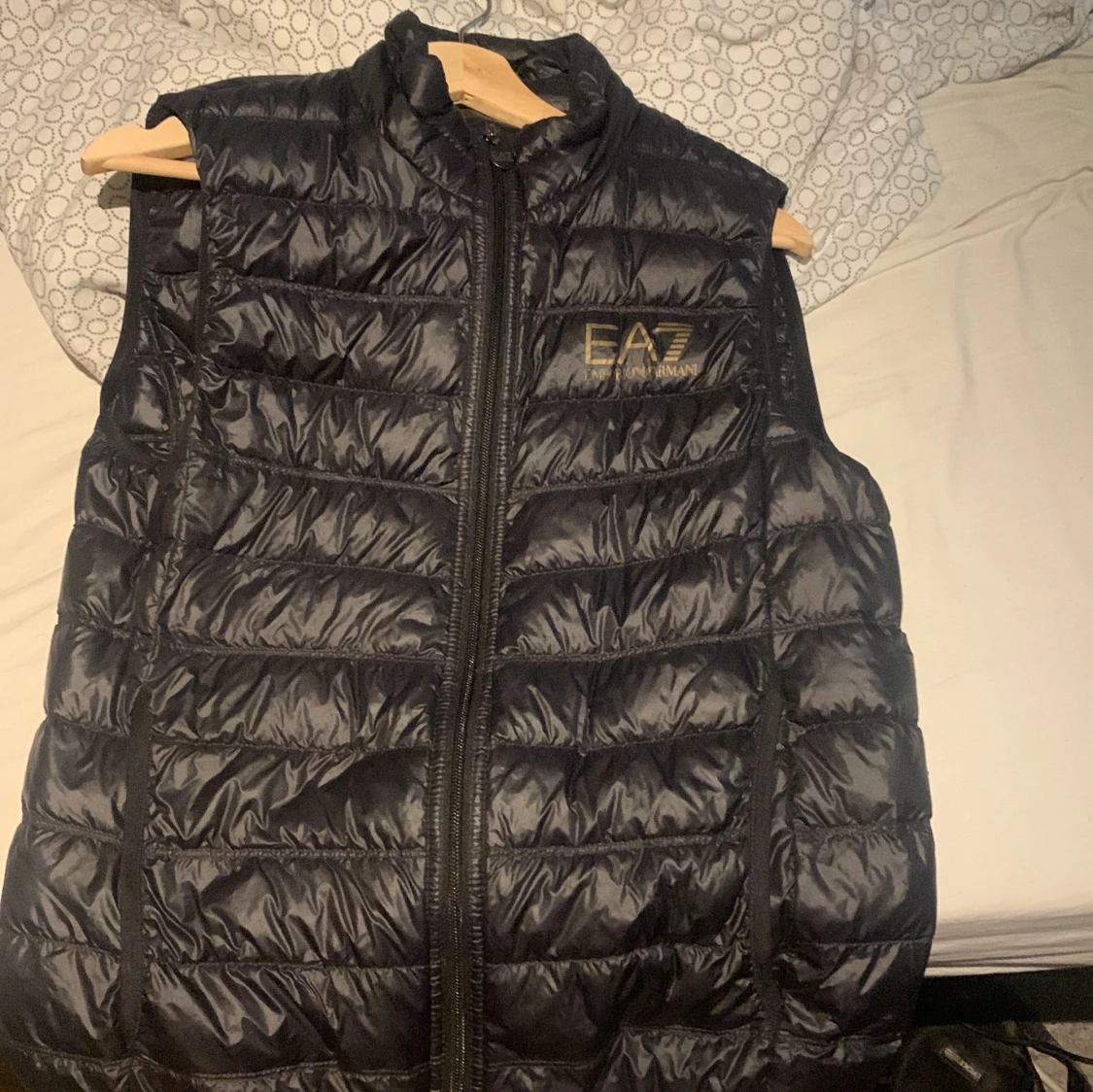 EA7 Armani väst