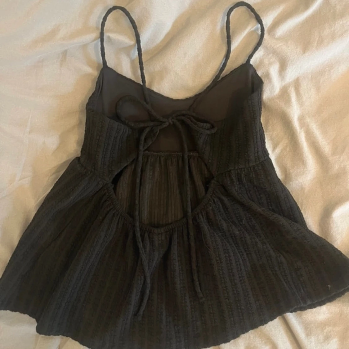 Linne med öppen rygg - 90