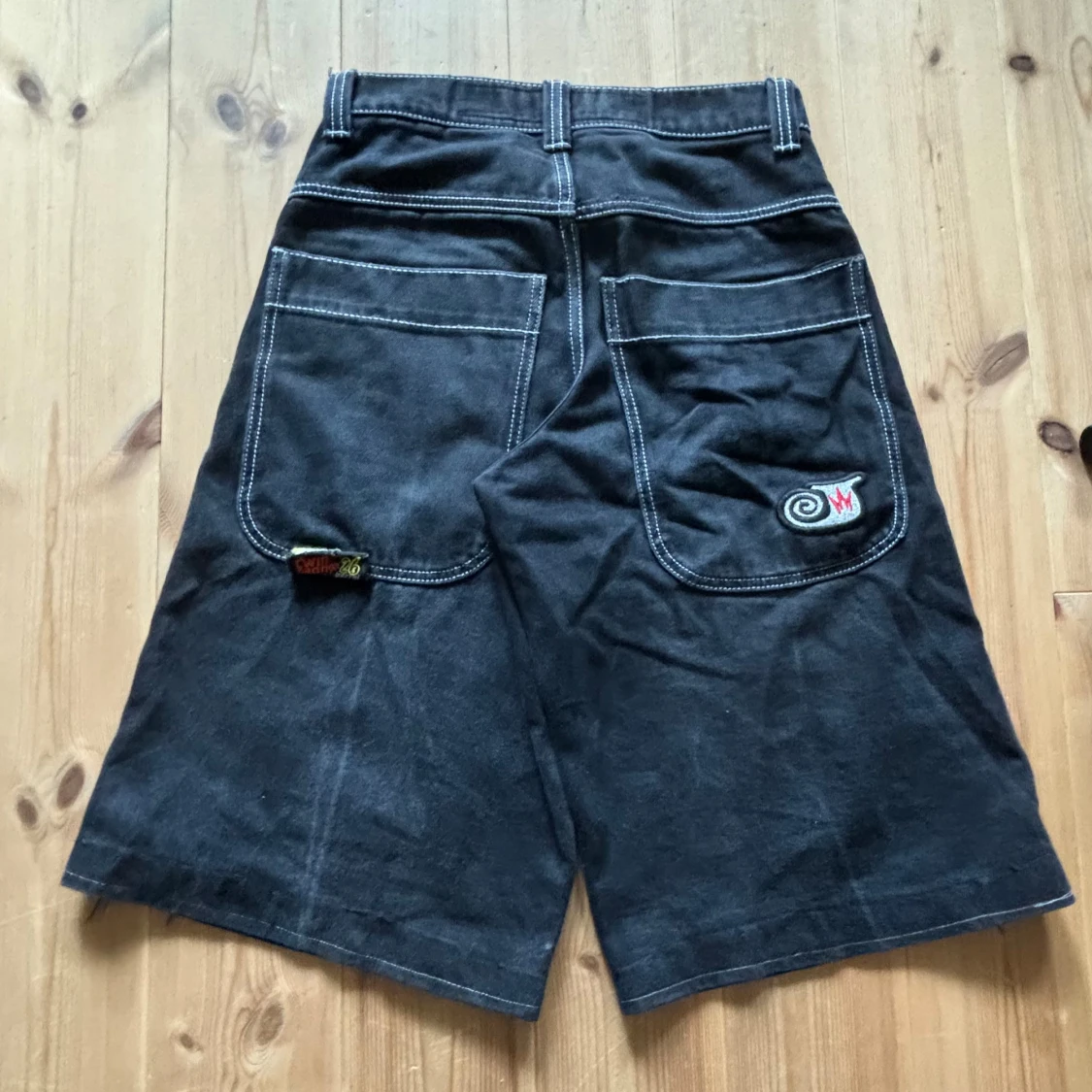 Jnco jorts