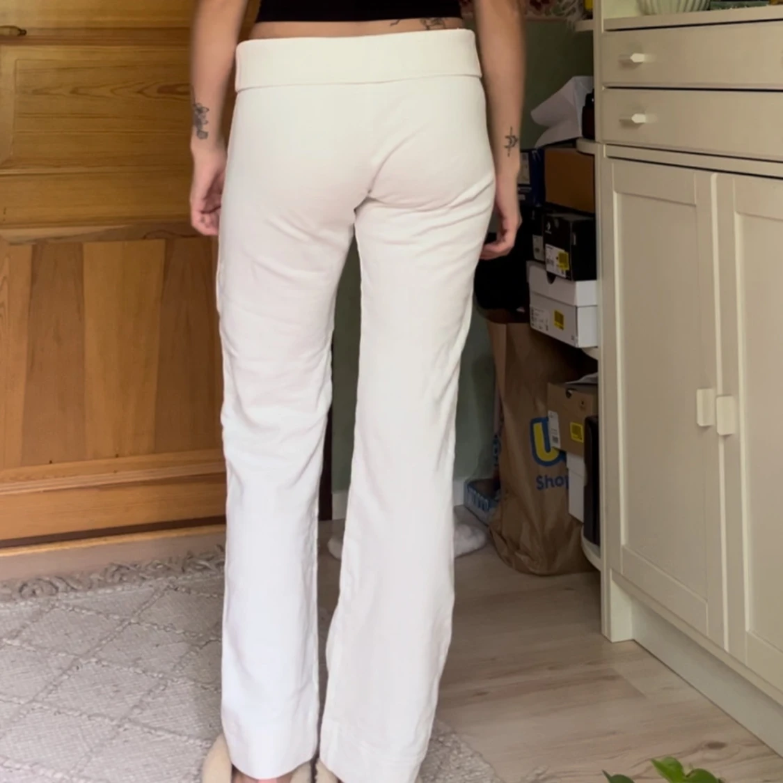 Vita pyjamasbyxor  - 92