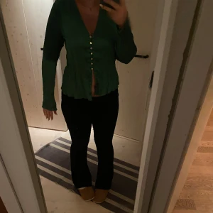 Tröja - Jätte fin tröja från hm i stl M, skriv om det finns några frågor💕