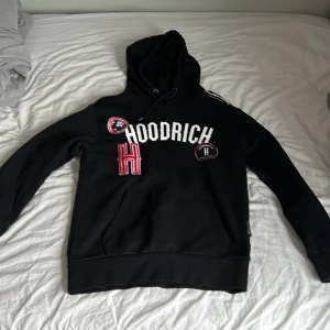 Hoodrich hoodie  - En Hoodrich hoodie i storlek M som ny Pris kan diskuteras 