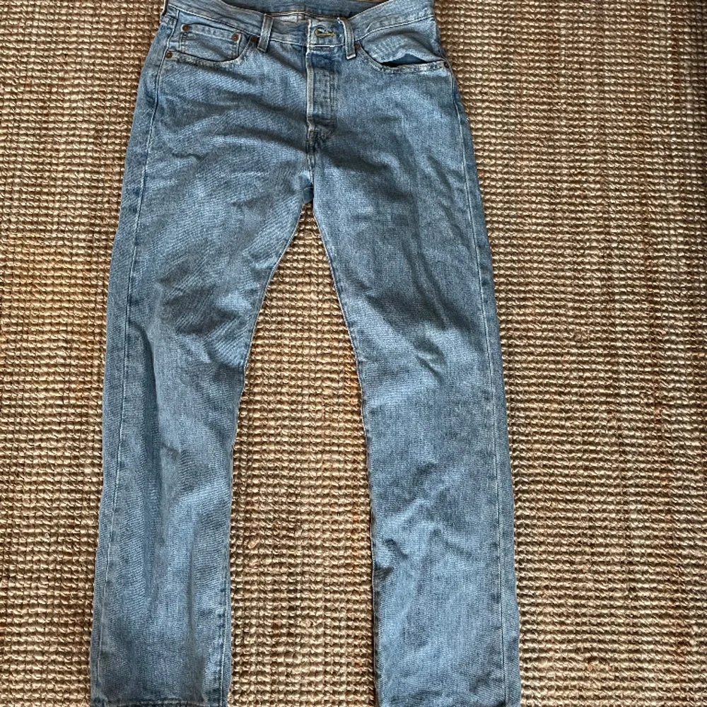 Levis 501 i nyskick. Storlek 31/30. . Jeans & Byxor.