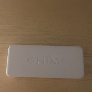 Chimi 02 solglasögon - Säljer nu mina fräsha chimi 02 solglasögon. Perfekt nu inför sommaren, säljer pga att jag köpt nya! Skriv vid intresse!