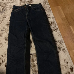 Jeans  - Snygg jeans blå å svarta, s/xs 