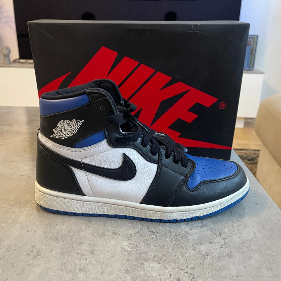 Air Jordan 1 Royal Blue  - 90