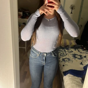 Söt tröja från Marie Lund - Fin tröja i ny skick från Marie Lund. Säljs för att den inte används längre. 