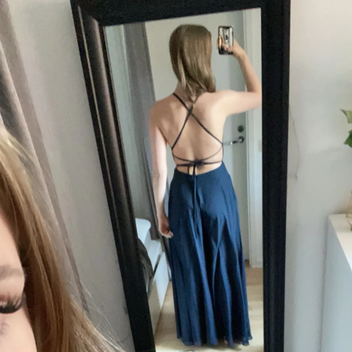 Marinblå balklänning