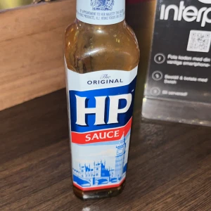 Sås - Säljer sås som inte längre används. Fint skick. 100% äkta (skanna qr koden om ni inte tror oss?). Innehåller spår av glukos