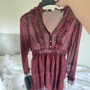 Zara klänning  - Fint skick 