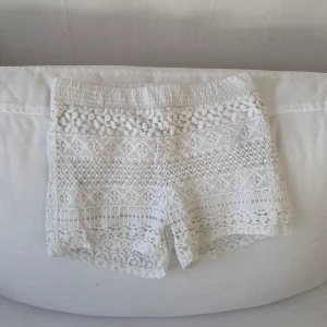Sommarshorts  - Säljer dessa perfekta sommarshortsen som är nästan helt oanvända, från Kappahl, säljer för att dem inte kommer till användning 