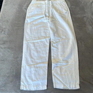 Vita Linnebyxor - Island Wear - Vita linnebyxor från Island Wear