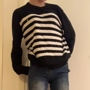 Randig Lyle and scott tröja - Supersöt tröja som passar till allt! Skriv om du har frågor💗 liten i storlek och passar någon i s också!