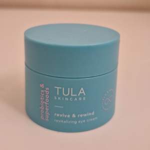 Ögonkräm från Tula Skincare Revive & rewind revitalizing eye cream. Liten burk 14g. Oanvänd. 