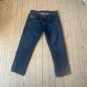 Diesel byxor - Säljer stora diesel byxor i storlek W38. Sällan andvända med prislapp kvar. 100%bommul. 