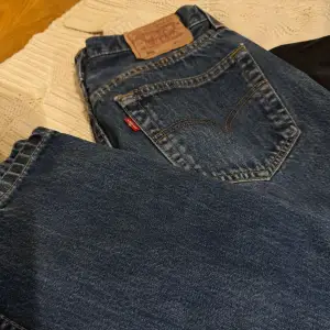 Levis 501 jeans!! Magiska jeans passar till allt💙