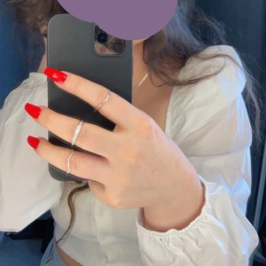 Topp - Super fin topp i storleken M! Passar även storleken S då den är stretchig! Köpt på Nelly!