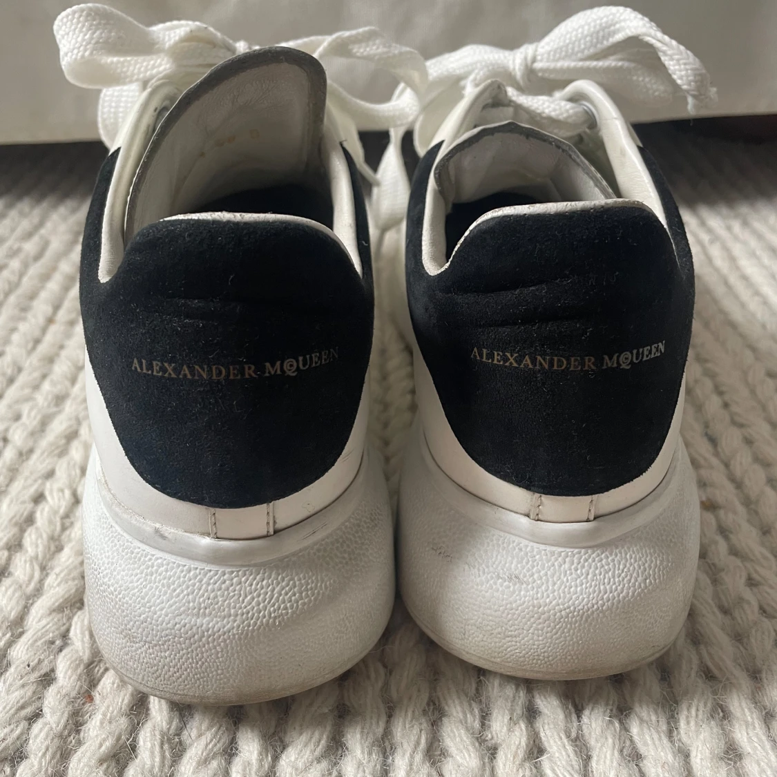 Alexander Mcqueen  - 91