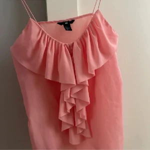 Hm linne - Säljer detta fina linne från hm i storlek m men passar s