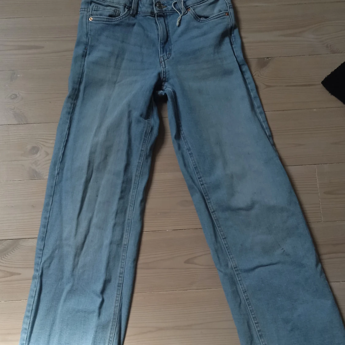 Basic blåa jeans
