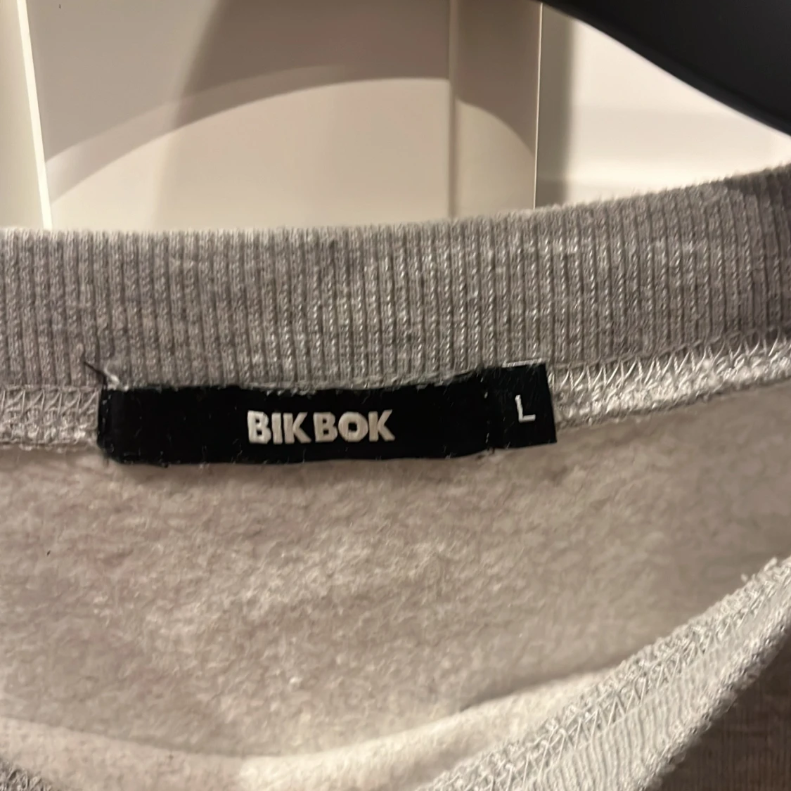 Grå sweatshirt  - 90