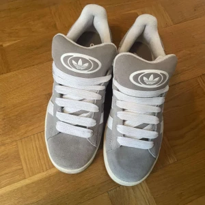 Adidas Campos skor - Knappt använda Adidas Campos skor