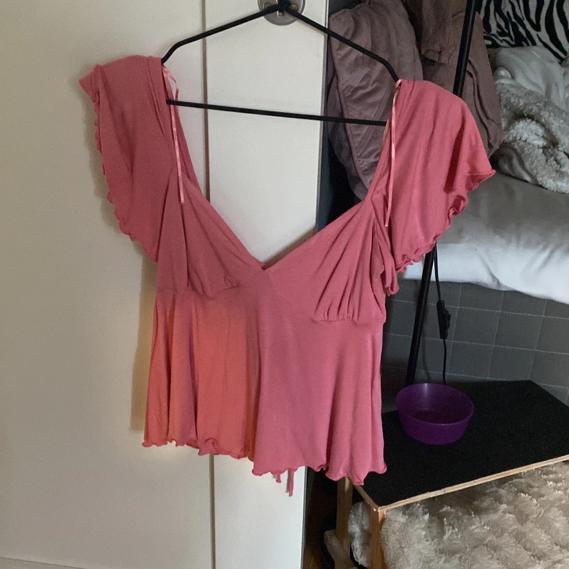 Rosa topp från Gina Tricot - 90