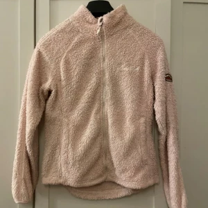 True North tröja stl 34/XS - True North tröja. Använt ett antal gånger. Säljes pga för litet för mig🥰