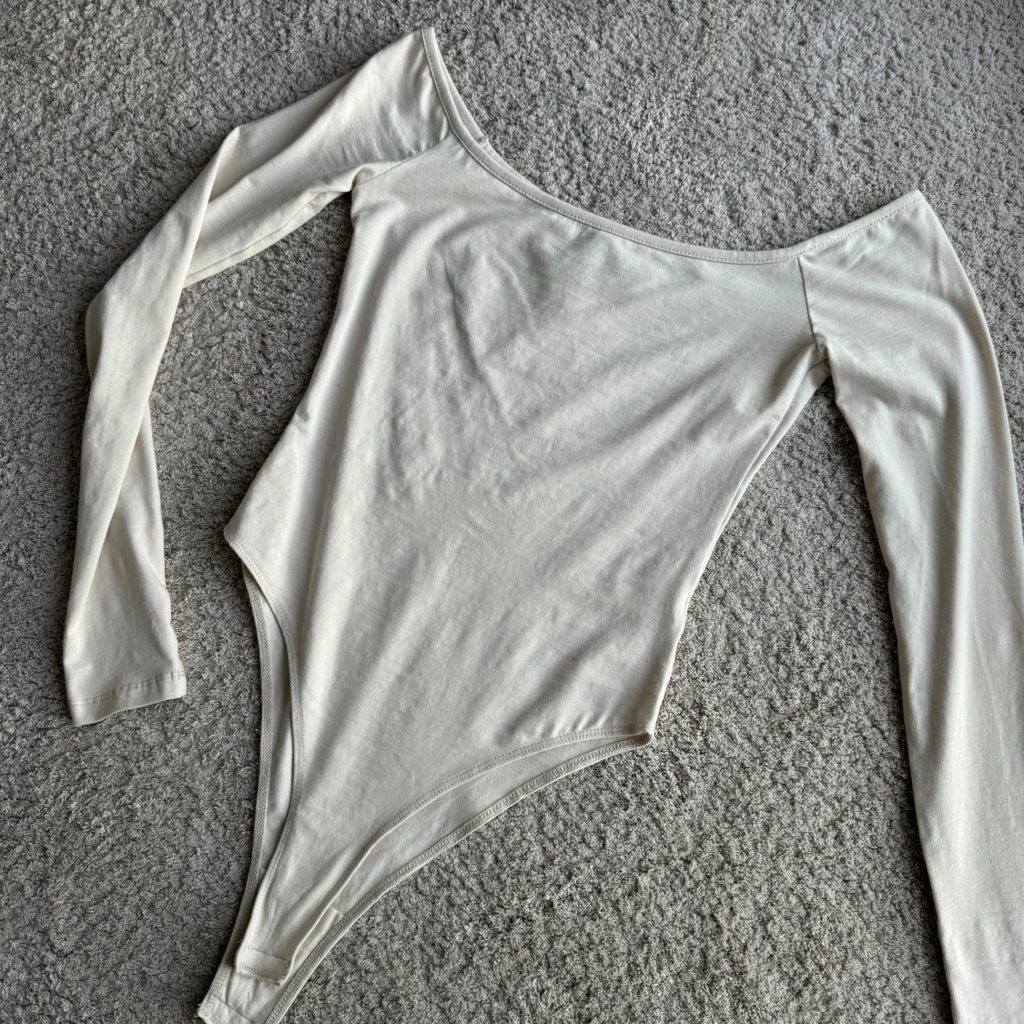 Cremefärgad body  - 90