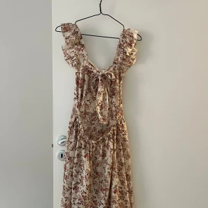 Klänning  - Bra skick 