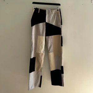 DEADWOOD - Deadwood patchwork läderbyxor, strl. S unisex