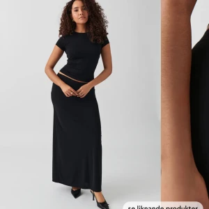 Low waist maxi kjol - Använt några gånger, strl M