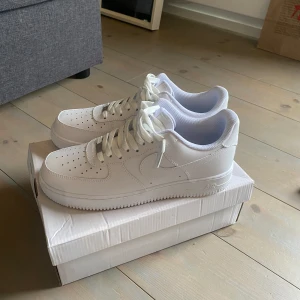 Nike air force 1  - Helt nya Nike air force 1, aldrig använda storlek 44